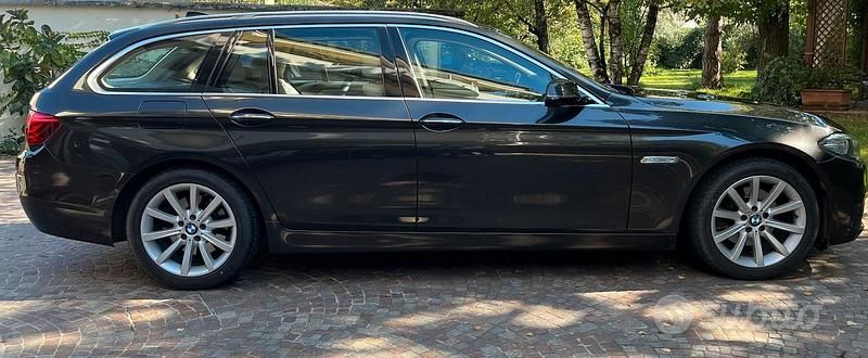 Usata BMW 520 Luxury Line 190 CV (139 kW) 2015 Marrone Station wagon