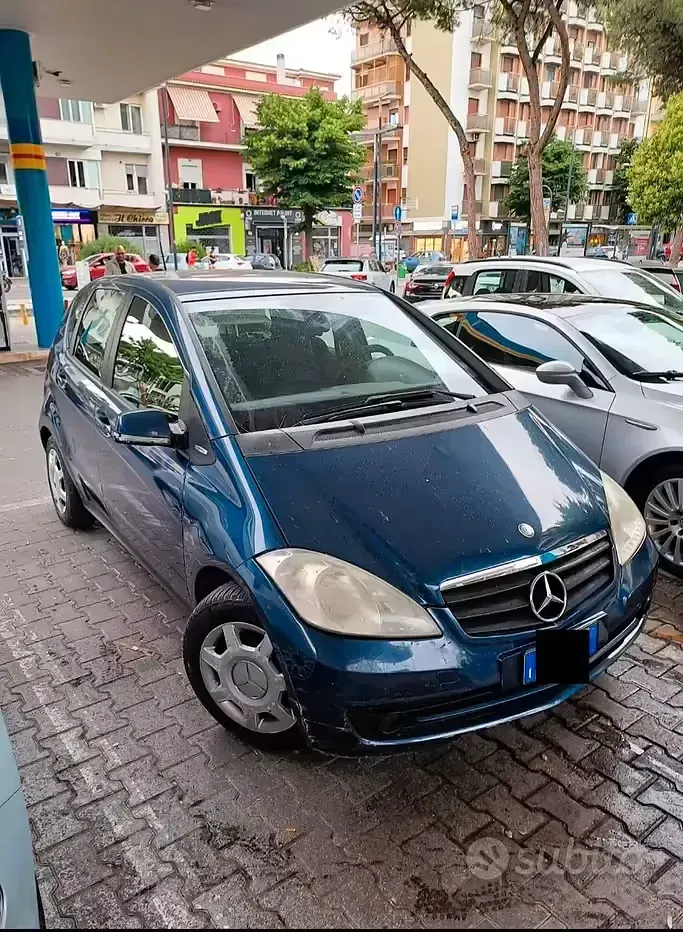 Usata Mercedes A150 95 CV (69 kW) 2009 Bluazzurro Berlina