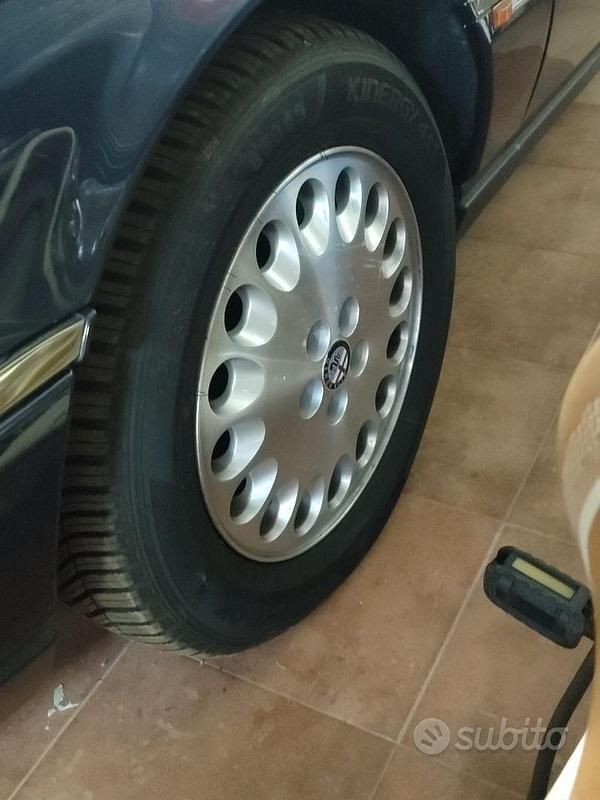 Usata Alfa Romeo 164 171 CV (125 kW) 1996 Blu Berlina