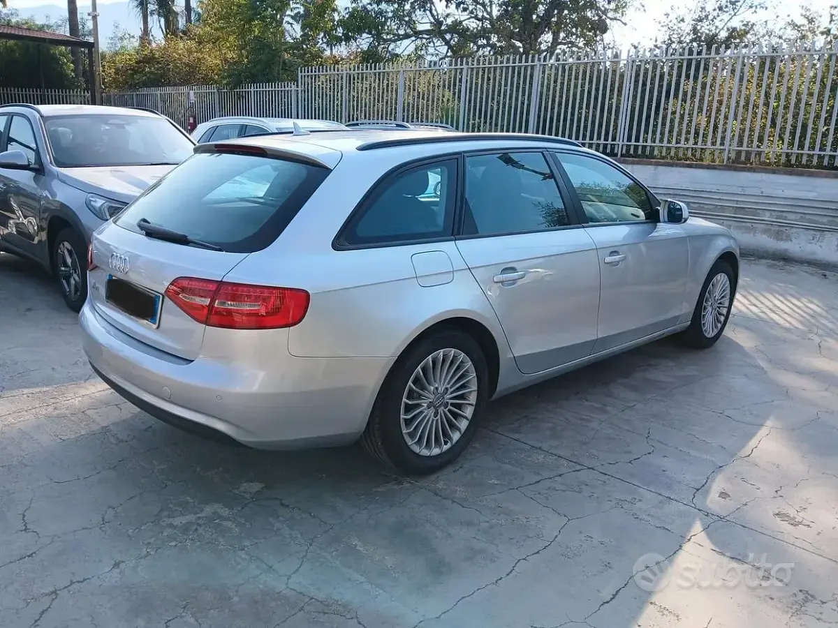 Usata Audi A4 Advanced 143 CV (105 kW) 2012 Grigio Station wagon