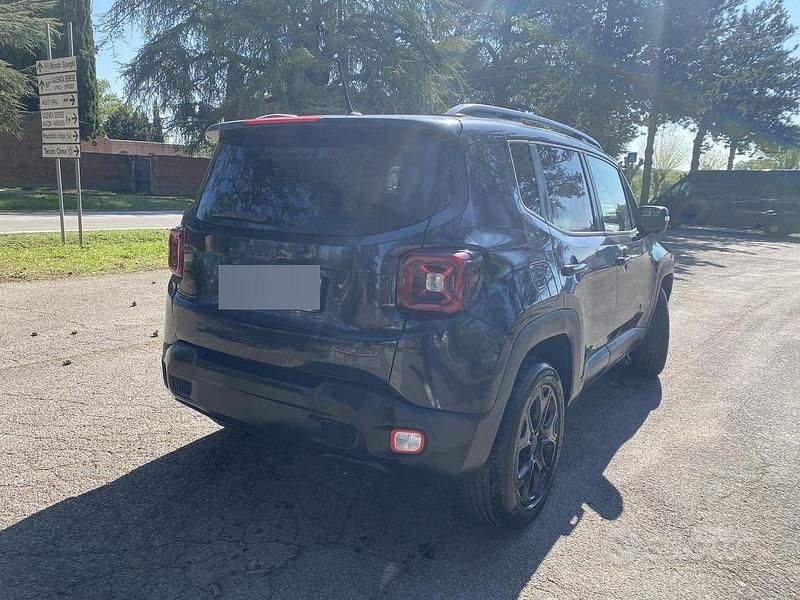 Occasion Jeep Renegade Night Eagle 140 PK (102 kW) 2016 Zwart SUV