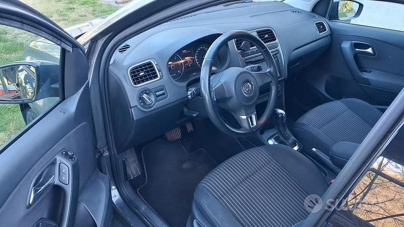 Usata VW Polo 90 CV (66 kW) 2013 Grigio Utilitaria