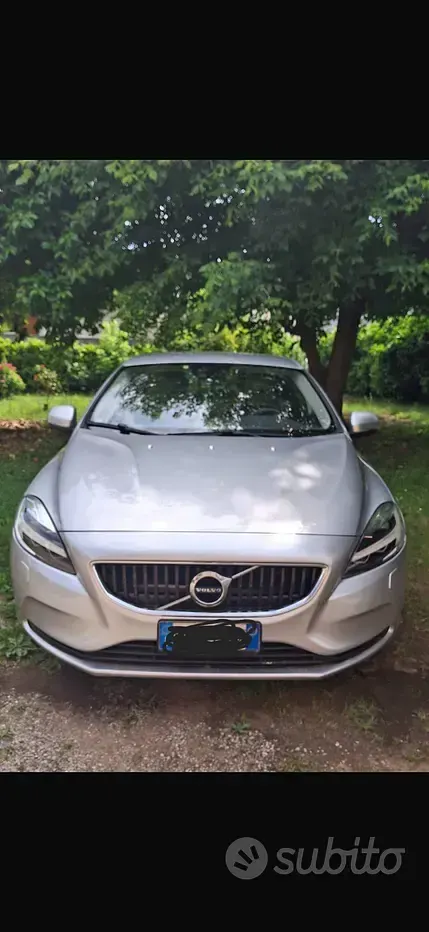 Usata Volvo V40 CC 120 CV (88 kW) 2019 Grigio Station wagon