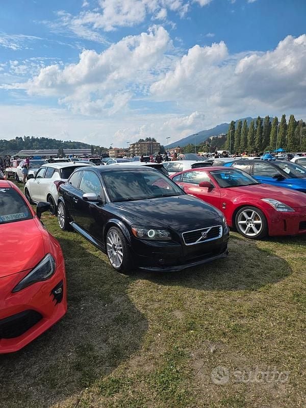 Usata Volvo C30 136 CV (100 kW) 2008 Nero Utilitaria