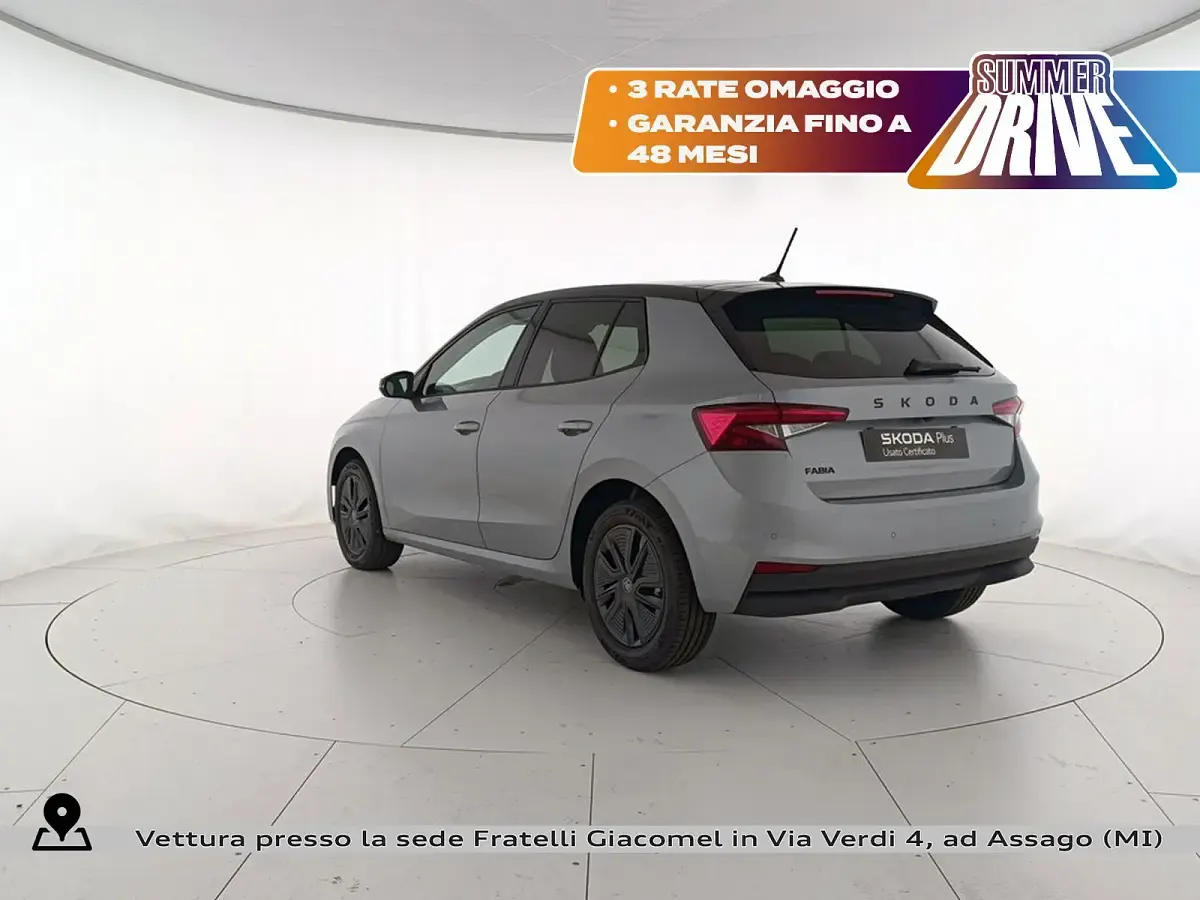 Nuova Skoda Fabia 80 CV (58 kW) 2026 Smokey diamondargento metallizzato nero Utilitaria
