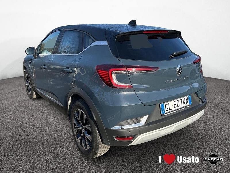 Usata Renault Captur Intens 101 CV (74 kW) 2022 Blu/azzurro SUV