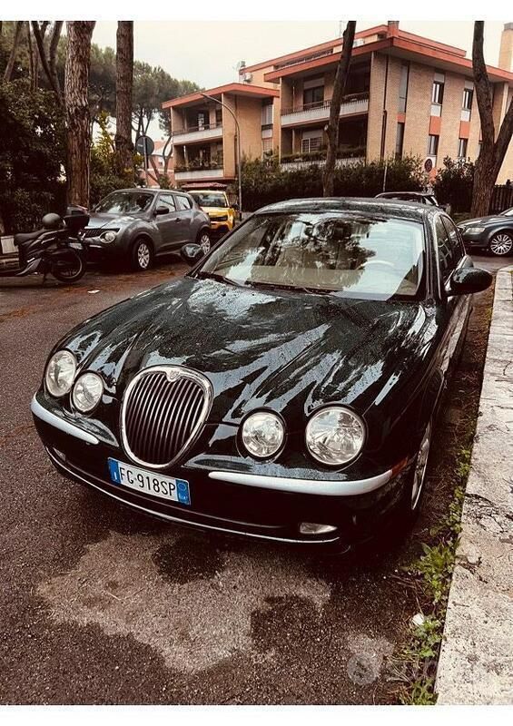 Usata Jaguar S-Type S 238 CV (175 kW) 2004 Verde Berlina