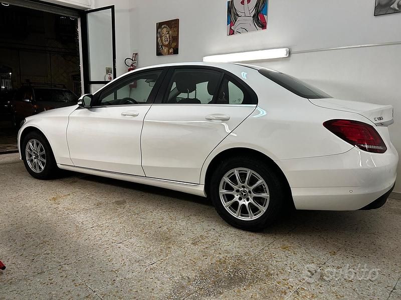 Usata Mercedes C180 Executive 156 CV (114 kW) 2020 Bianco Berlina