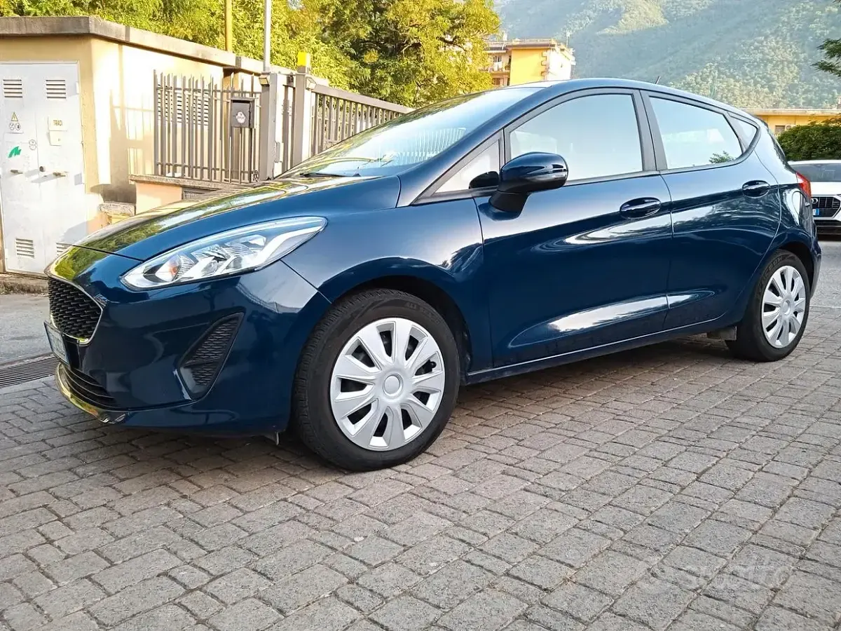 Usata Ford Fiesta 75 CV (55 kW) 2019 Bluazzurro Utilitaria