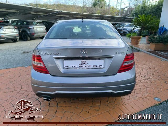 Usata Mercedes C250 Avantgarde 204 CV (150 kW) 2011 Grigio Berlina
