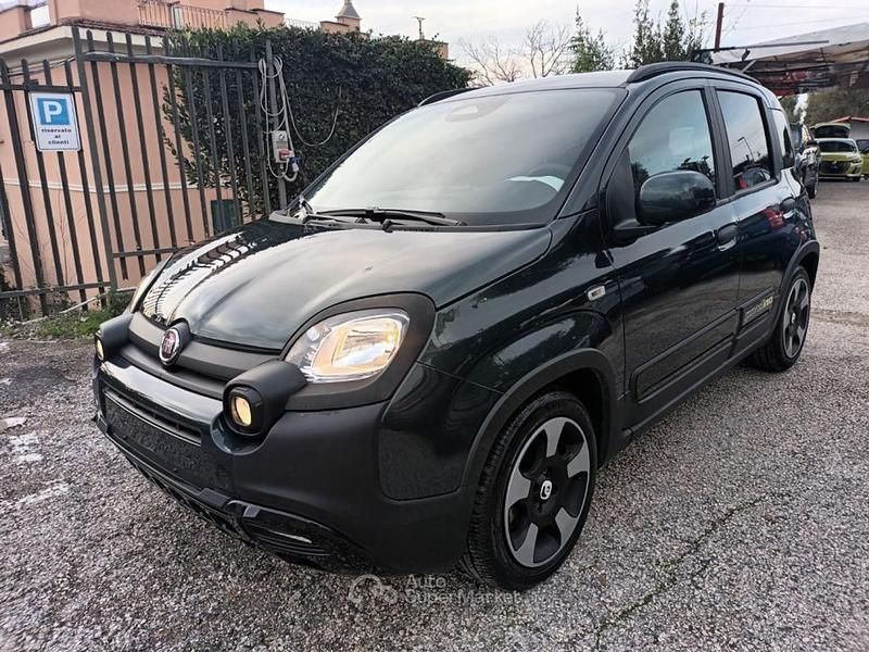 Usata Fiat Panda 70 CV (51 kW) 2025 Verde Utilitaria