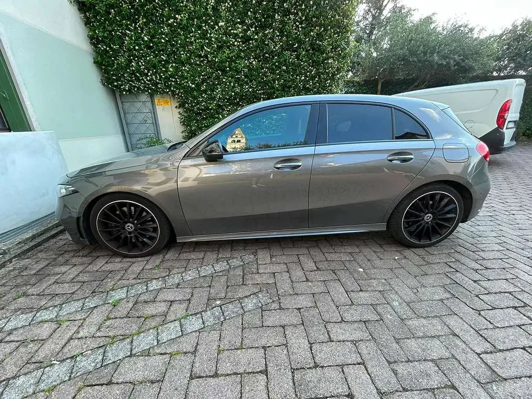 Usata Mercedes A250 224 CV (164 kW) 2020 Grigio Berlina