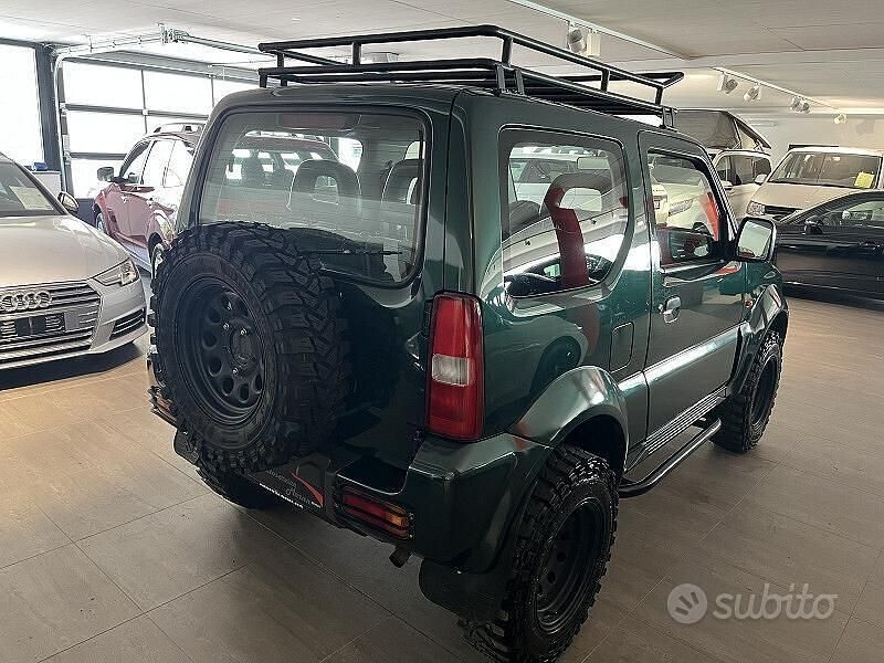 Usata Suzuki Jimny 80 CV (58 kW) 2000 Verde SUV