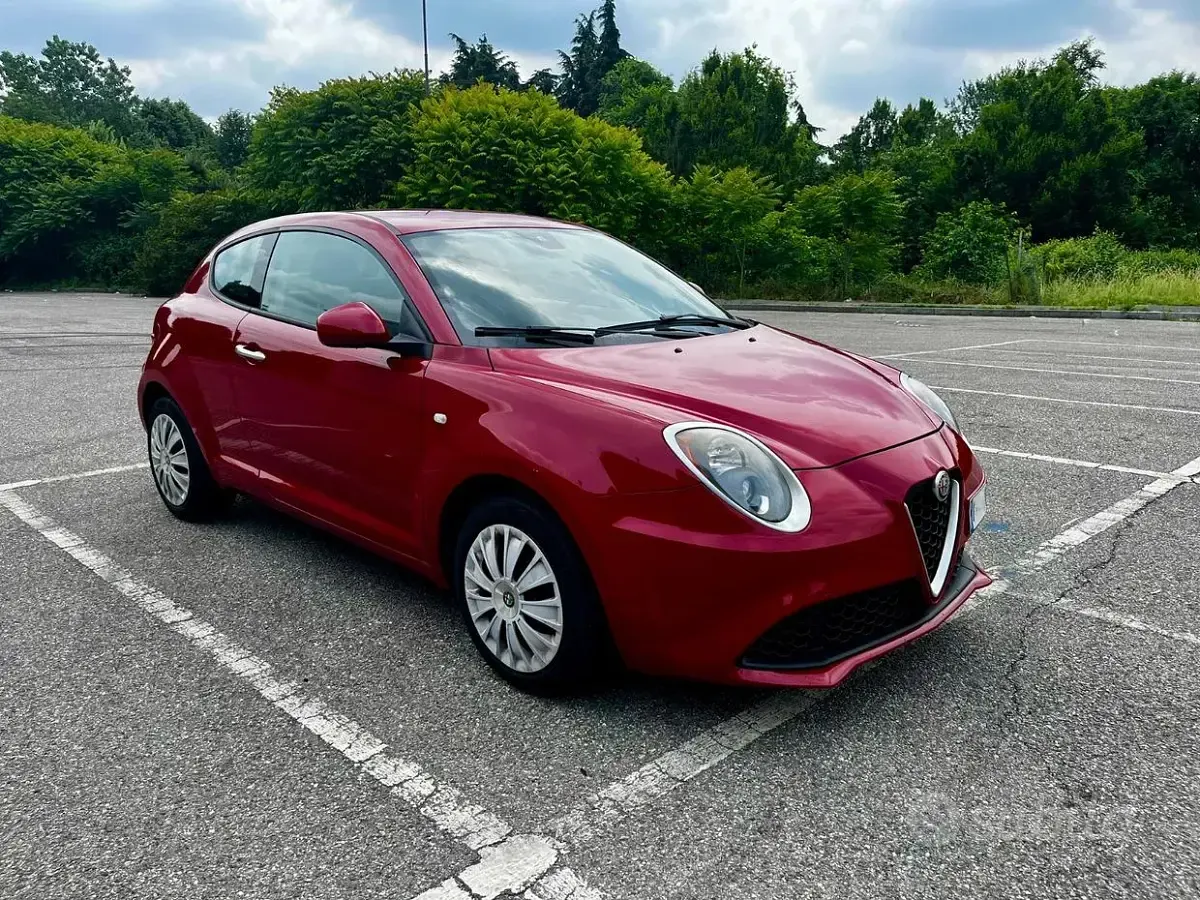 Usata Alfa Romeo MiTo 79 CV (58 kW) 2017 Rosso Utilitaria