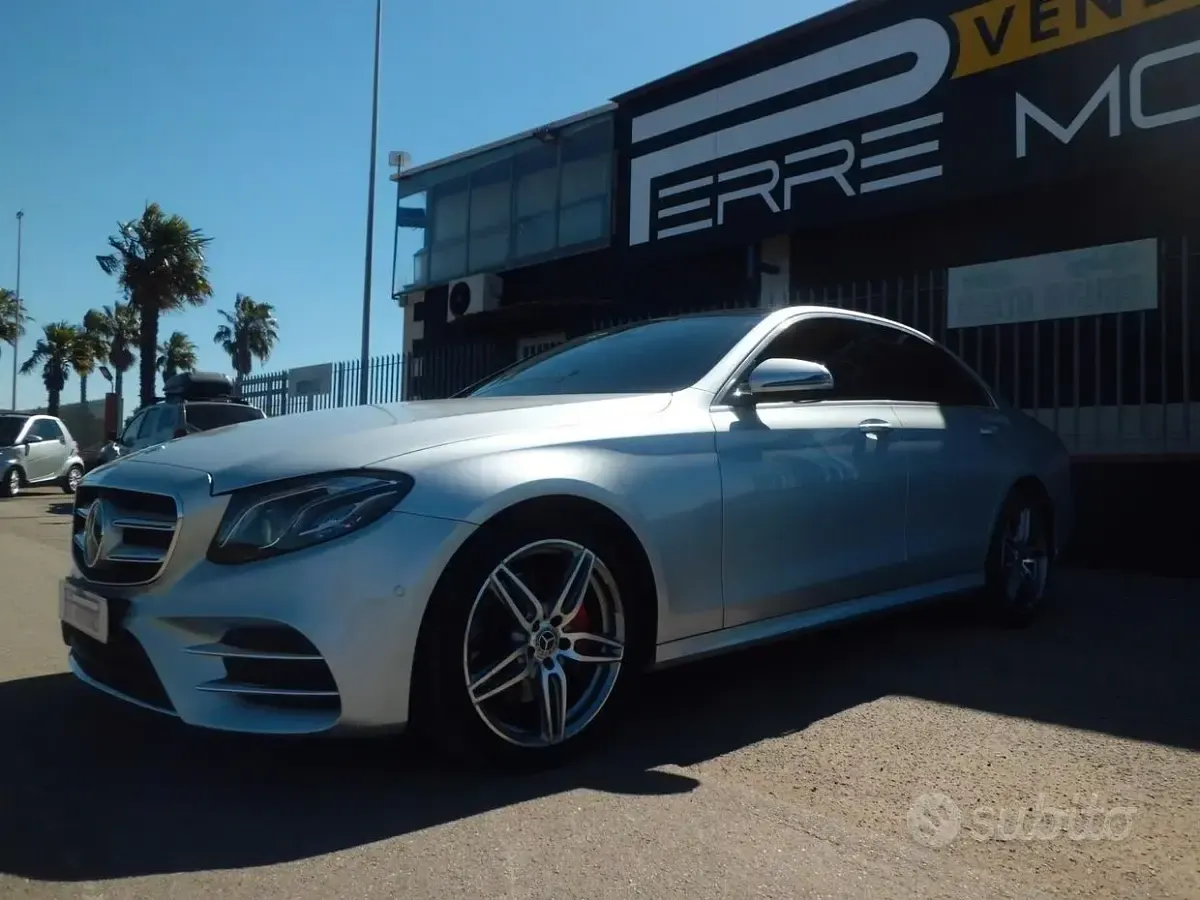 Usata Mercedes E220 Premium Plus 194 CV (142 kW) 2019 Grigio Berlina