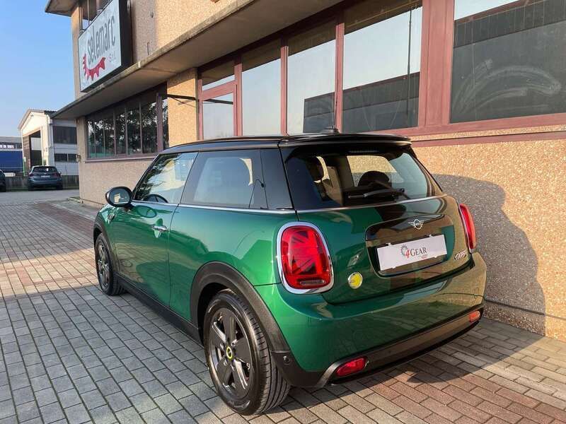 Usata Mini Cooper SE 135 kW (184 CV) 2021 Verde Utilitaria