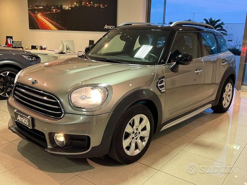 Usata Mini Cooper D Countryman 149 CV (109 kW) 2019 Oro SUV
