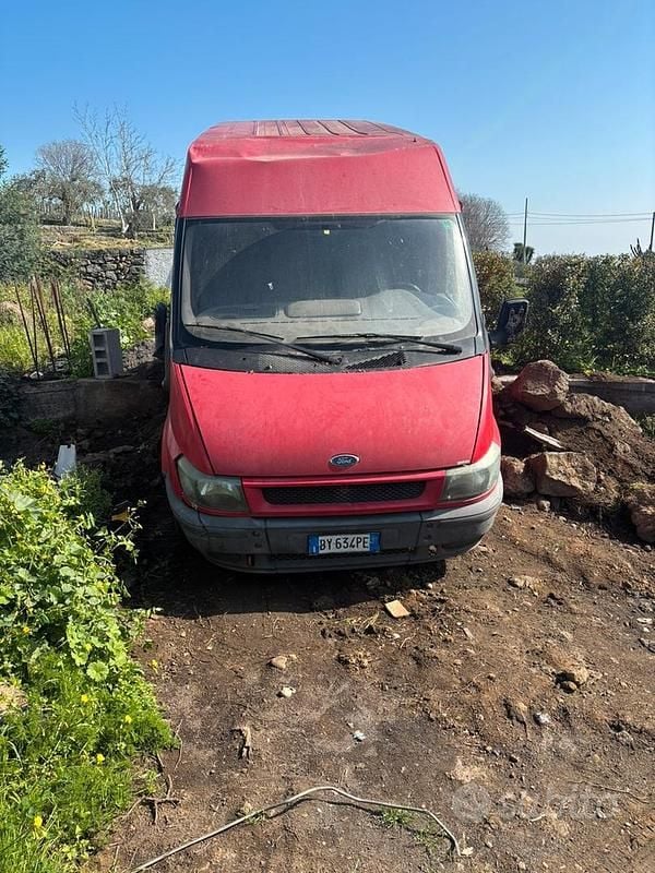 Usata Ford Transit 2001 Rosso Monovolume