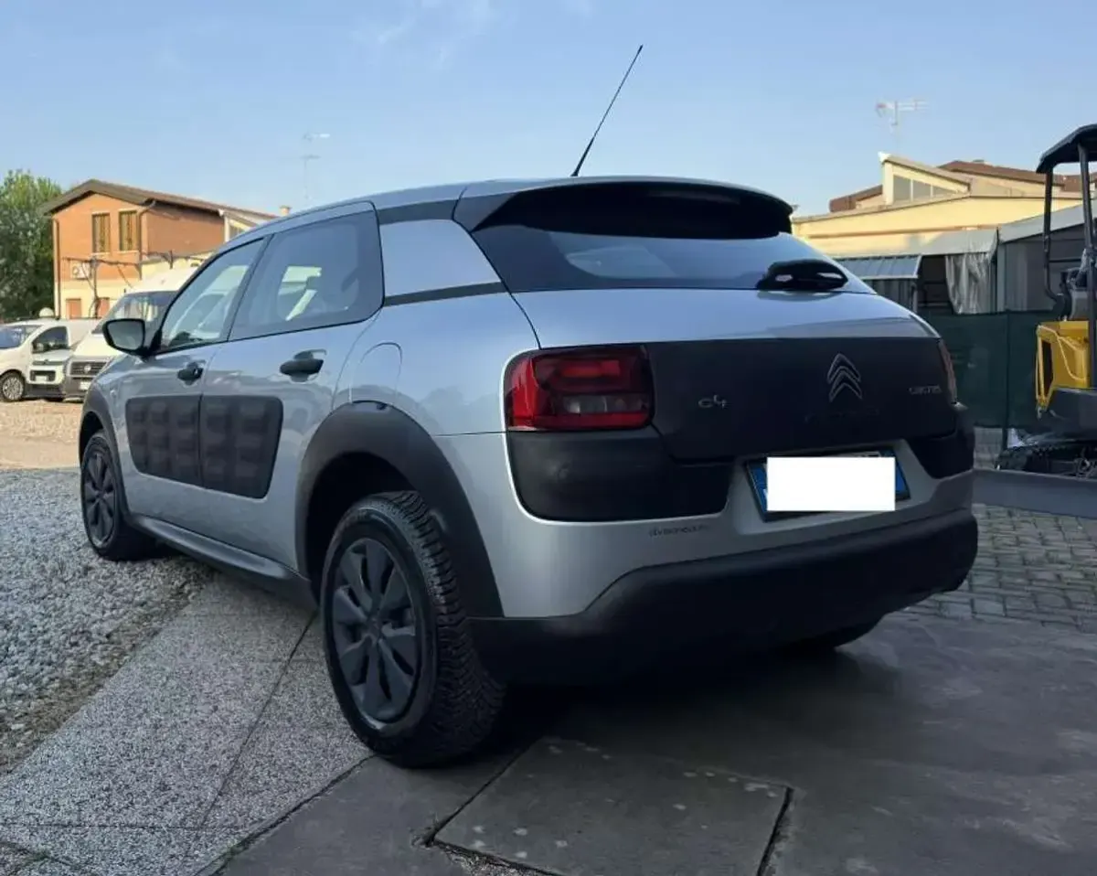 Usata Citroën C4 Live 99 CV (72 kW) 2016 Grigio SUV