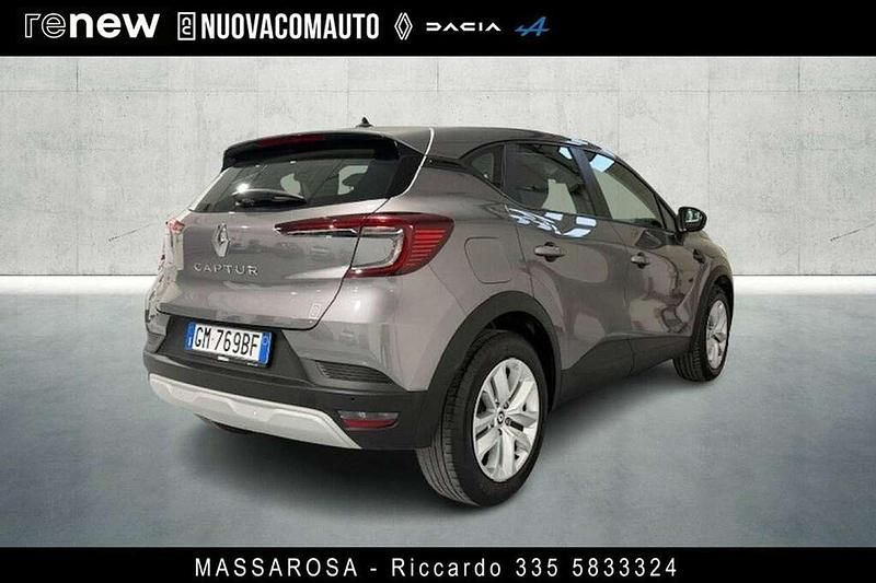Usata Renault Captur Equilibre 101 CV (74 kW) 2023 Grigio SUV