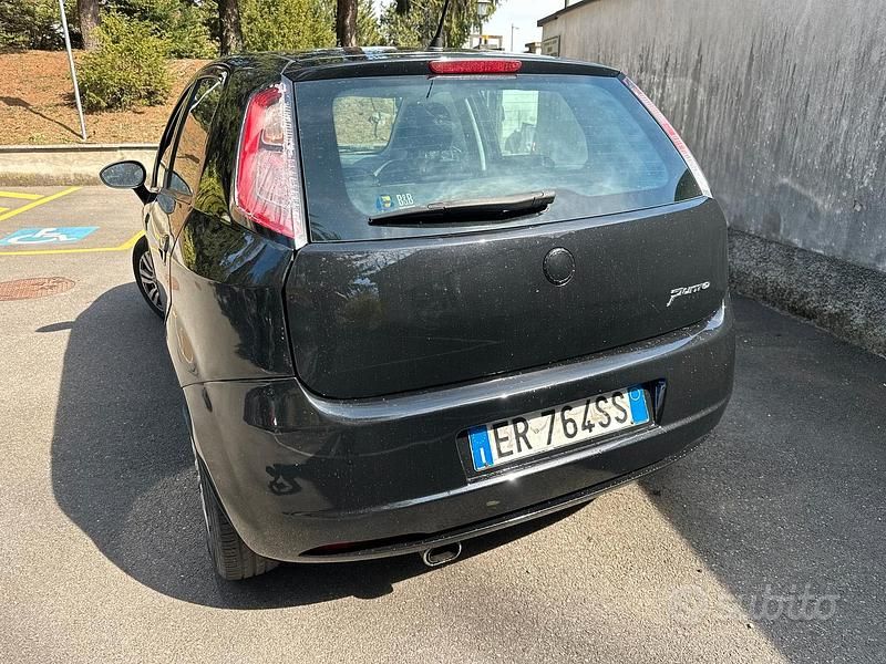 Usata Fiat Punto Evo 69 CV (50 kW) 2013 Nero Utilitaria