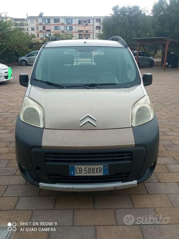 Usata Citroën Nemo 70 CV (51 kW) 2010 Marrone Monovolume