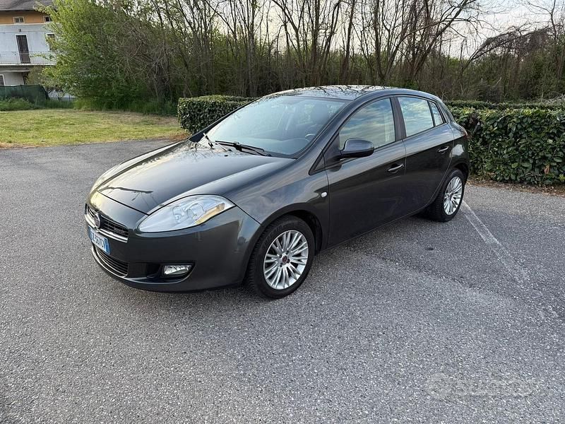 Usata Fiat Bravo 105 CV (77 kW) 2009 Nero Utilitaria