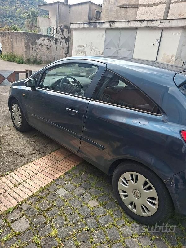 Usata Opel Corsa Club 80 CV (58 kW) 2007 Blu Utilitaria