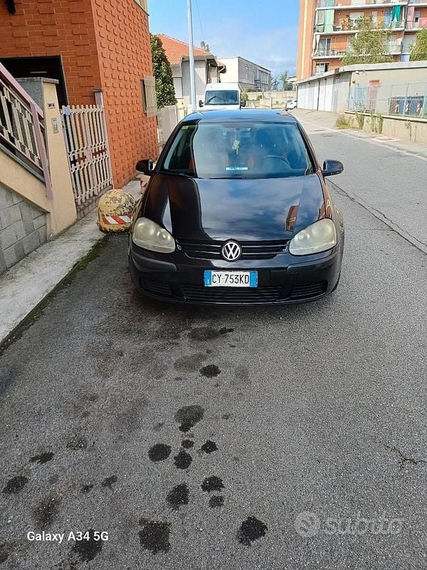 Usata VW Golf IV 105 CV (77 kW) 2005 Nero Berlina