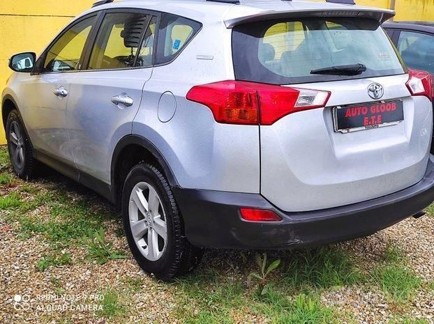 Usata Toyota RAV4 Active 123 CV (90 kW) 2014 Argento SUV