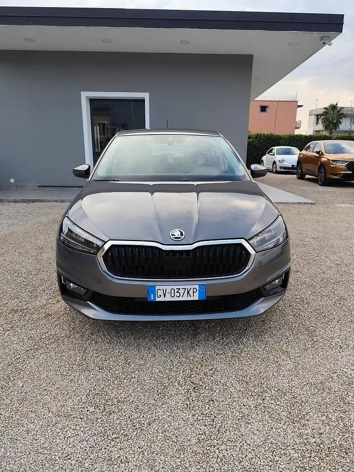 Usata Skoda Fabia Selection 80 CV (58 kW) 2024 Grigio Utilitaria