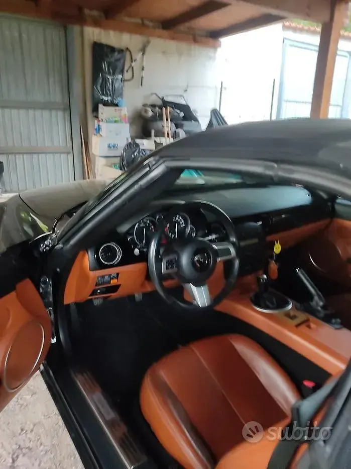 Usata Mazda MX5 126 CV (92 kW) 2007 Nero Cabrio