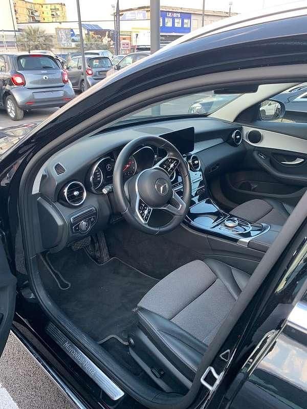 Usata Mercedes C200 160 CV (117 kW) 2021 Nero Station wagon