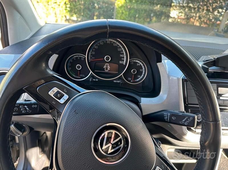 Usata VW e-up! 61 kW (83 CV) 2020 Grigio Utilitaria