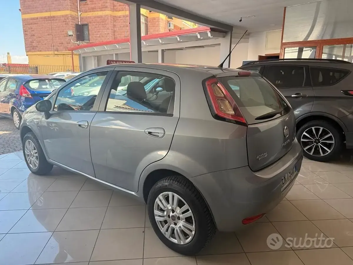 Usata Fiat Punto Evo 77 CV (56 kW) 2013 Grigio Utilitaria