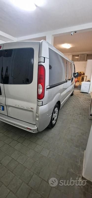Usata Opel Vivaro 120 CV (88 kW) 2007 Monovolume