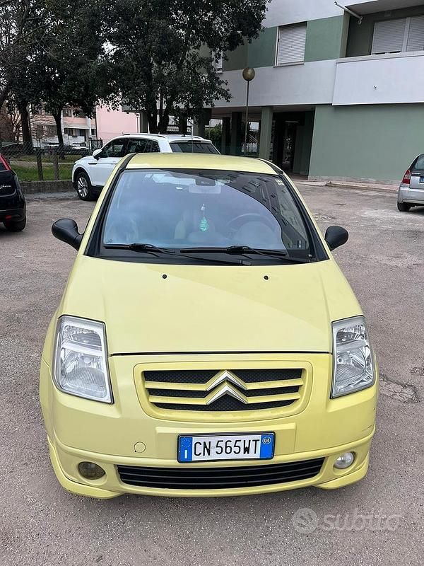 Usata Citroën C2 VTR Sport 73 CV (53 kW) 2003 Giallo Utilitaria