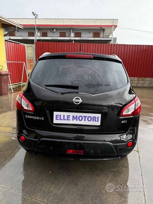 Usata Nissan Qashqai +2 Tekna 110 CV (80 kW) 2013 Nero SUV