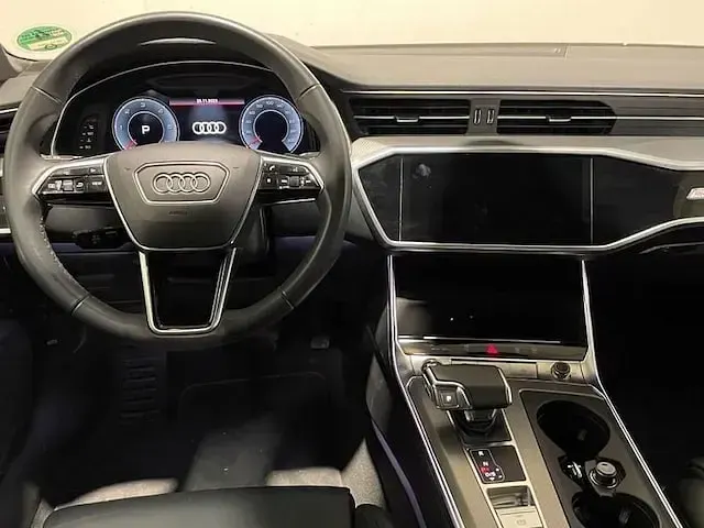 Usata Audi A6 Business 286 CV (210 kW) 2022 Argento floret metallizzato Station wagon