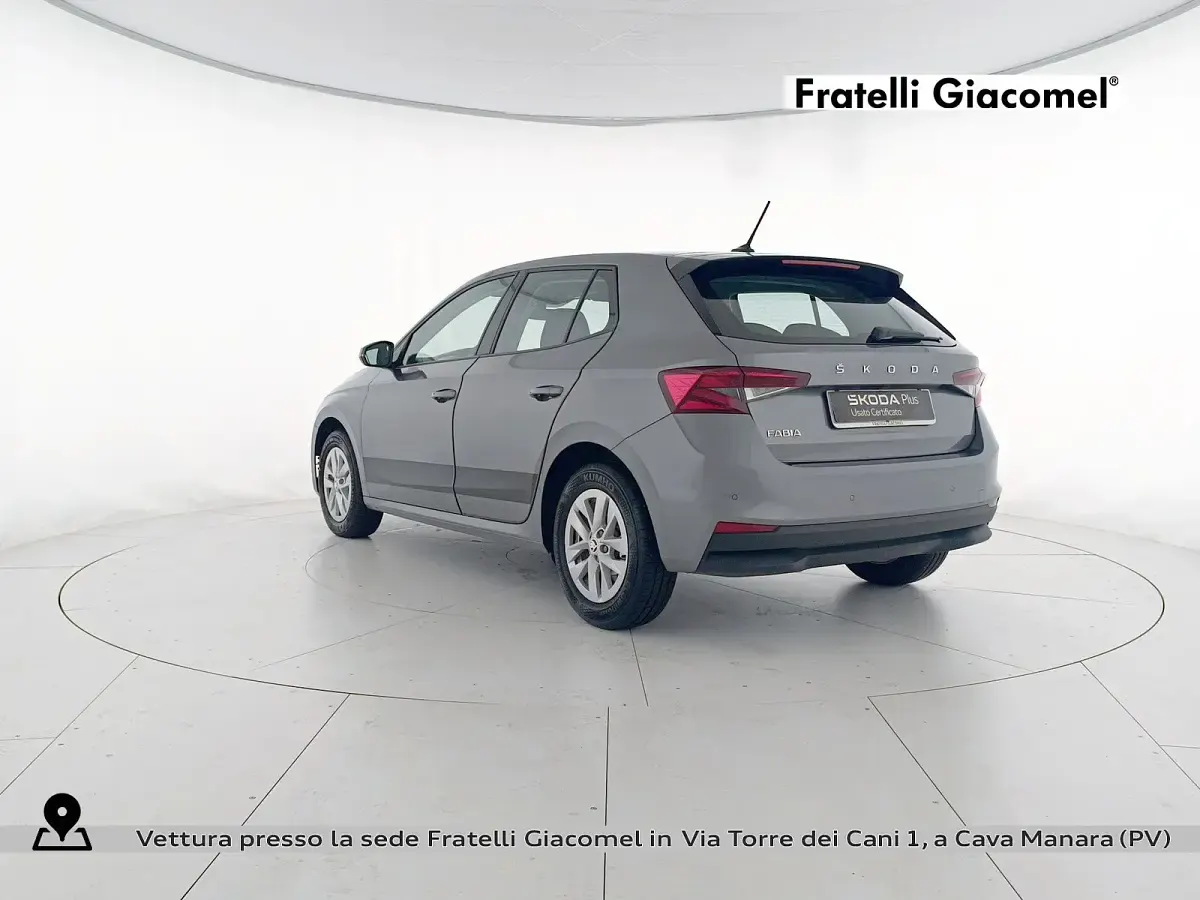 Usata Skoda Fabia Ambition 80 CV (58 kW) 2023 Grigio graphite metallizzato Utilitaria