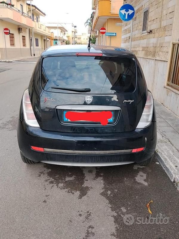 Usata Lancia Ypsilon 105 CV (77 kW) 2008 Utilitaria