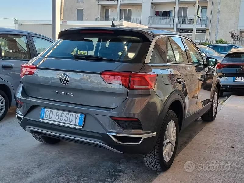 Usata VW T-Roc Style 150 CV (110 kW) 2020 Grigio SUV