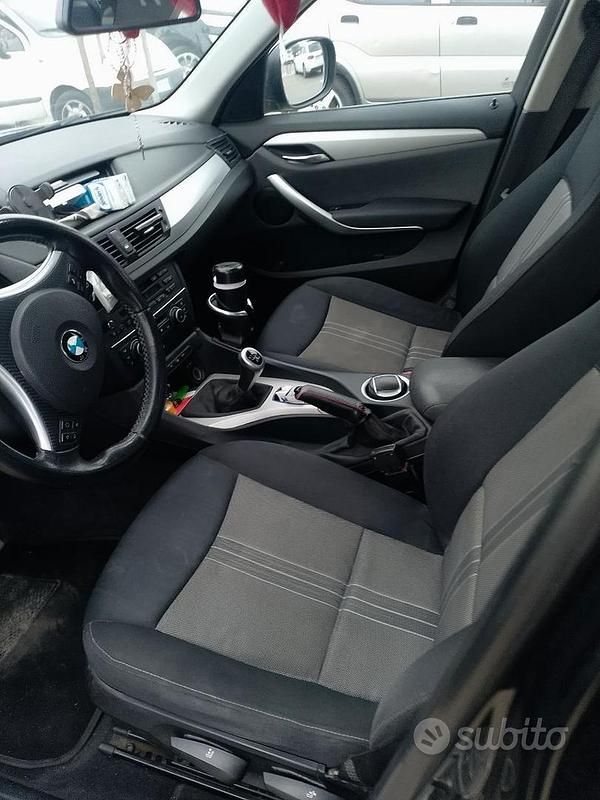 Usado BMW X1 143 HP (105 kW) 2009 Preto SUV