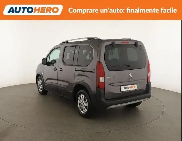 Usata Peugeot Rifter Allure 131 CV (96 kW) 2020 Grigio Monovolume