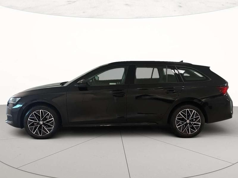Usata Skoda Octavia Executive 150 CV (110 kW) 2024 Nero tulipano perlato Station wagon