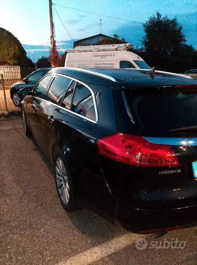 Usata Opel Insignia 180 CV (132 kW) 2009 Nero Berlina