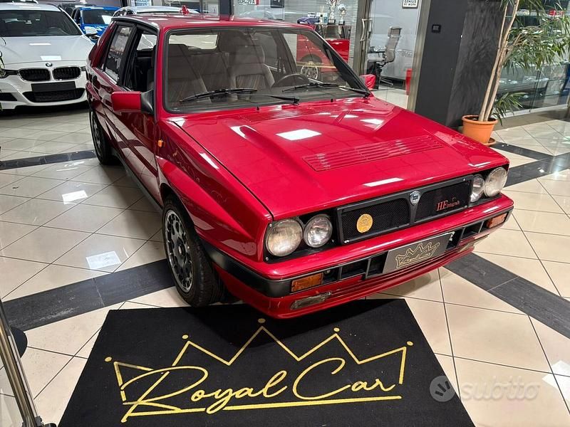 Usata Lancia Delta 181 CV (133 kW) 1988 Rosso Utilitaria