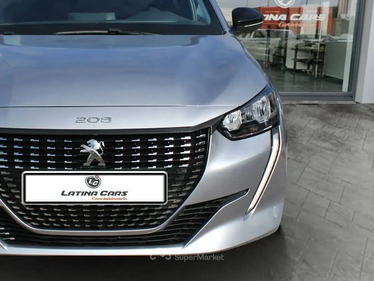 Usata Peugeot 208 Style 75 CV (55 kW) 2023 Grigio Utilitaria