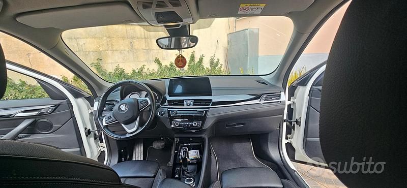 Usata BMW X1 Efficient Dynamics 190 CV (139 kW) 2020 Bianco SUV