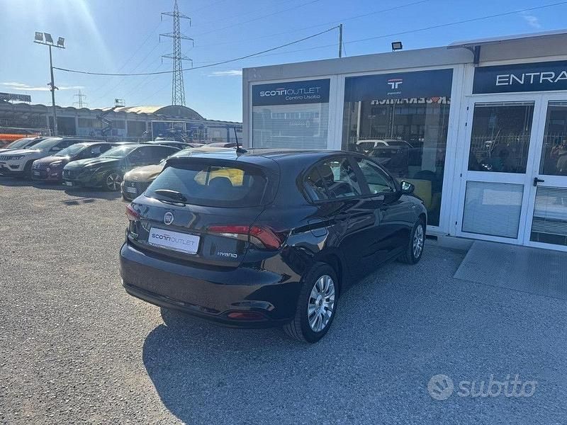 Usata Fiat Tipo 131 CV (96 kW) 2024 Nero cinema Utilitaria